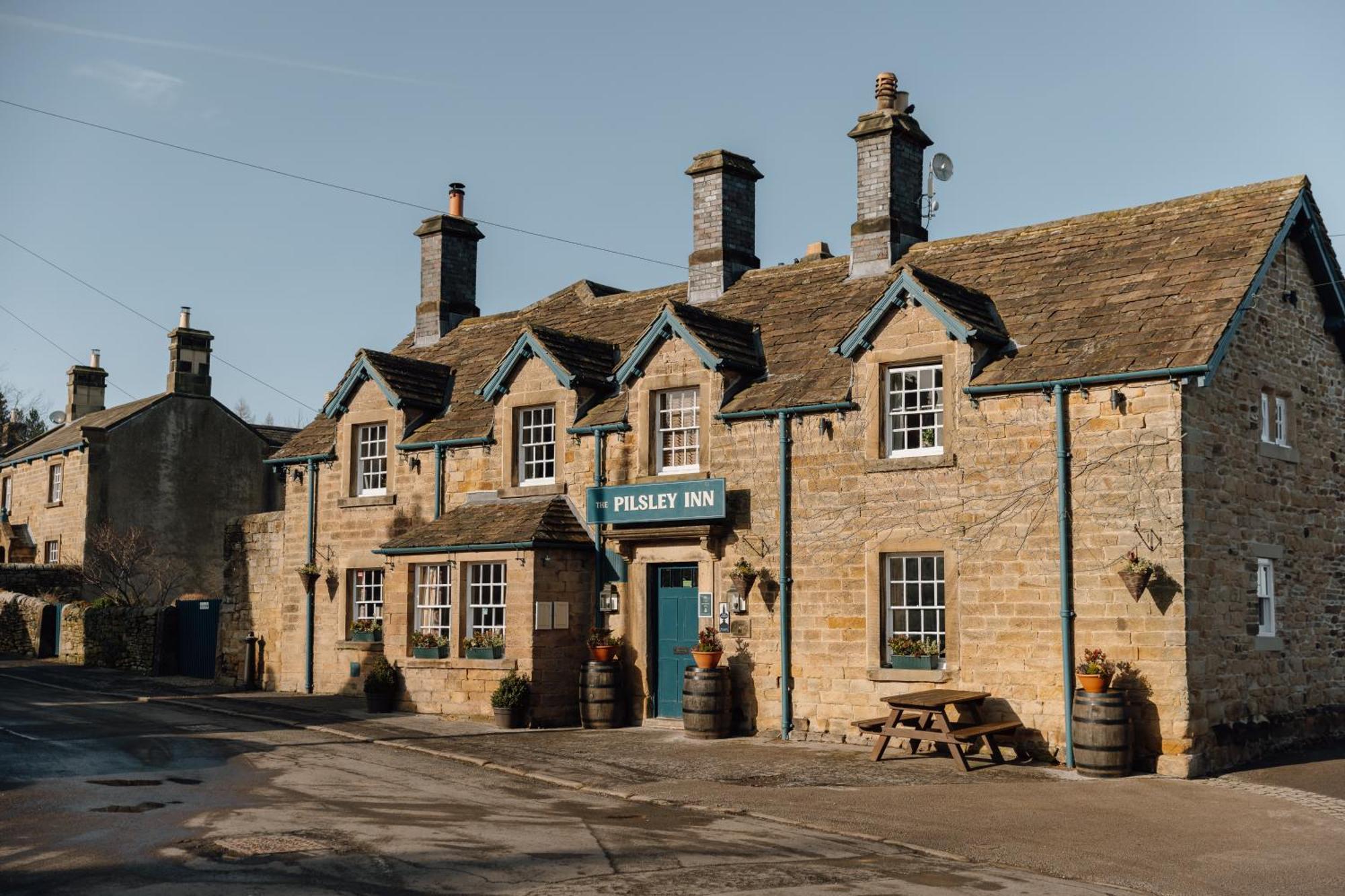 The Pilsley Inn - Chatsworth Баслоу Екстериор снимка