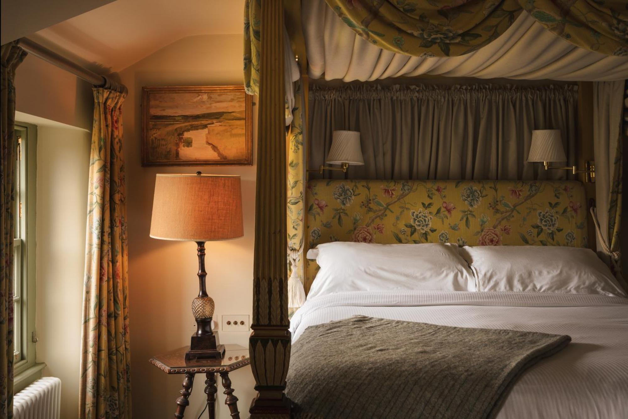 The Pilsley Inn - Chatsworth Баслоу Екстериор снимка