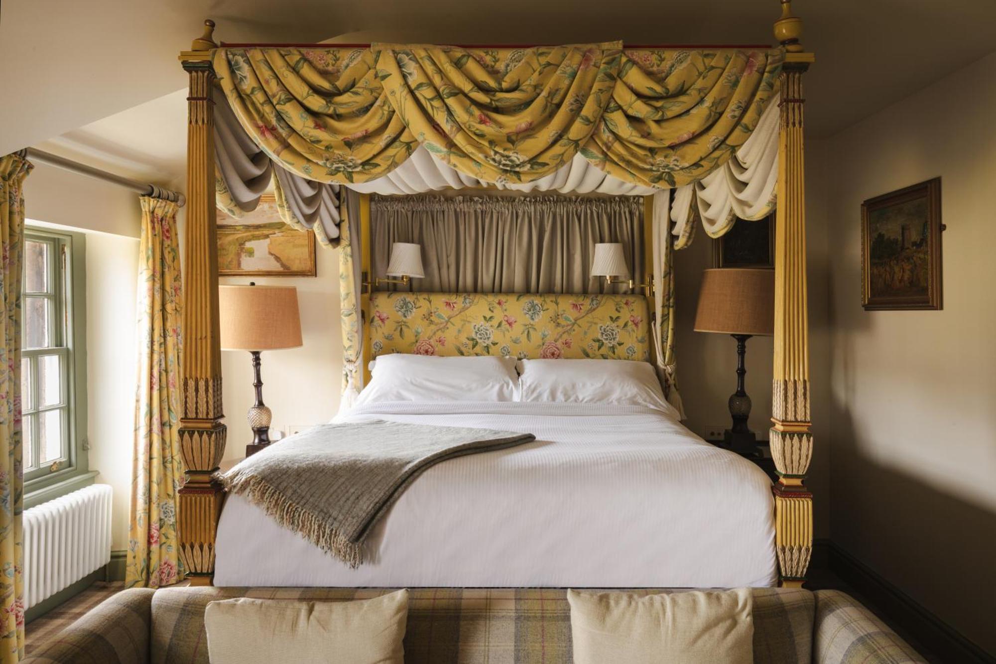 The Pilsley Inn - Chatsworth Баслоу Екстериор снимка