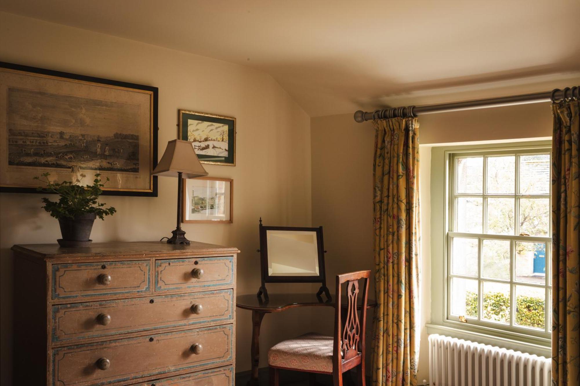 The Pilsley Inn - Chatsworth Баслоу Екстериор снимка